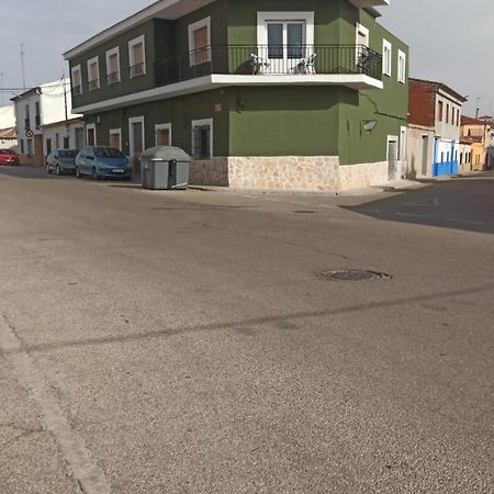 El Refugio Bed & Breakfast Villarrobledo Luaran gambar