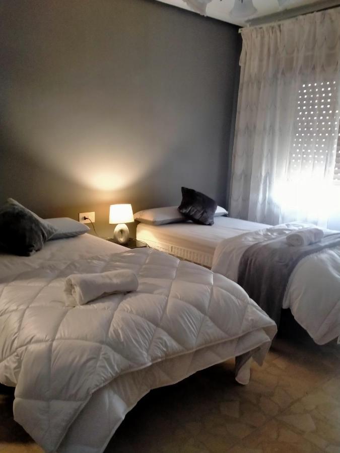 El Refugio Bed & Breakfast Villarrobledo Luaran gambar